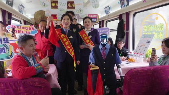 春回大地，生产就业双线发力；各地抢抓农时，绘就奋进新画卷。 新闻 春回大地，生产就业双线发力；各地抢抓农时，绘就奋进新画卷。 新闻 春回大地，生产就业双线发力；各地抢抓农时，绘就奋进新画卷。 新闻 春回大地，生产就业双线发力；各地抢抓农时，绘就奋进新画卷。 新闻 春回大地，生产就业双线发力；各地抢抓农时，绘就奋进新画卷。 新闻 春回大地，生产就业双线发力；各地抢抓农时，绘就奋进新画卷。 新闻 春回大地，生产就业双线发力；各地抢抓农时，绘就奋进新画卷。 新闻