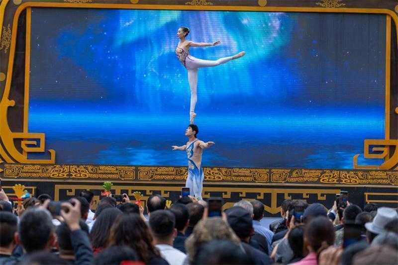  【深度】国家级非遗杂技走进基层：一场传统艺术的当代破局与传承实验 文化旅游 【深度】国家级非遗杂技走进基层：一场传统艺术的当代破局与传承实验 文化旅游