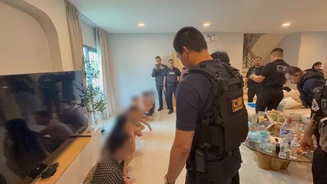  跨境电诈谣言的破案全流程：警方如何用40天揭开19岁女孩自导自演的惊天骗局 新闻 跨境电诈谣言的破案全流程：警方如何用40天揭开19岁女孩自导自演的惊天骗局 新闻 跨境电诈谣言的破案全流程：警方如何用40天揭开19岁女孩自导自演的惊天骗局 新闻 跨境电诈谣言的破案全流程：警方如何用40天揭开19岁女孩自导自演的惊天骗局 新闻 跨境电诈谣言的破案全流程：警方如何用40天揭开19岁女孩自导自演的惊天骗局 新闻