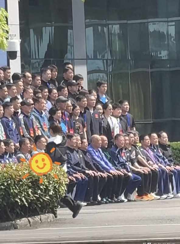  马龙许昕火线驰援：老将「传帮带」背后的技术传承密码 体育新闻